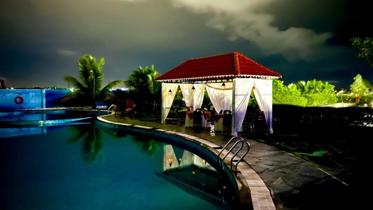 Silver Stone Park Resort, Kovilpatti Exterior photo